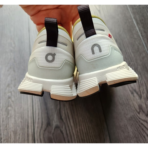 On Running Shoes in Cream and White - Picture 5 of 7